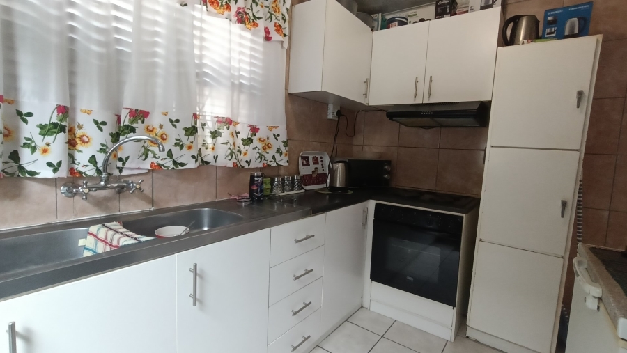 3 Bedroom Property for Sale in Palm Park Western Cape